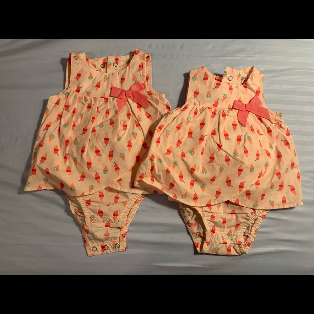 Carter’s twin set